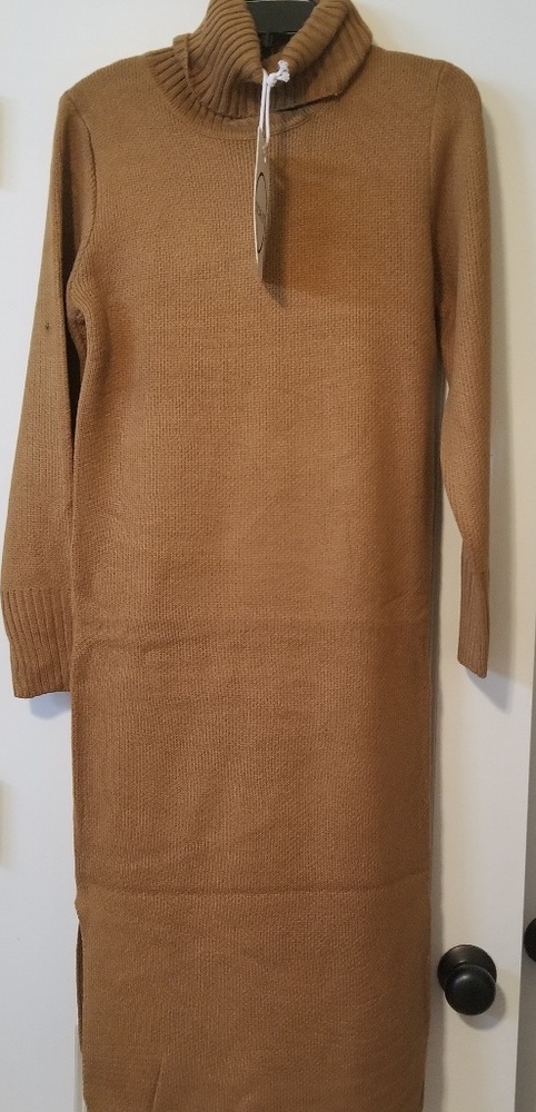 NWT Oscar-ST Turtleneck Sweater Dress